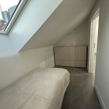 - Dobrej Nocy شقة فندقية شتشتنو