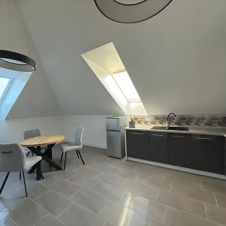 شقة فندقية - Dobrej Nocy 3*