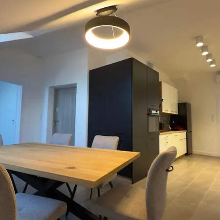 - Dobrej Nocy شتشتنو